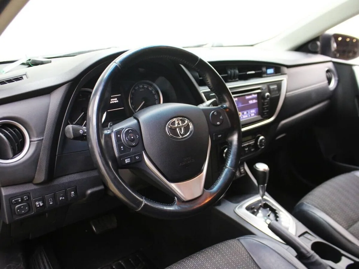 Toyota Auris