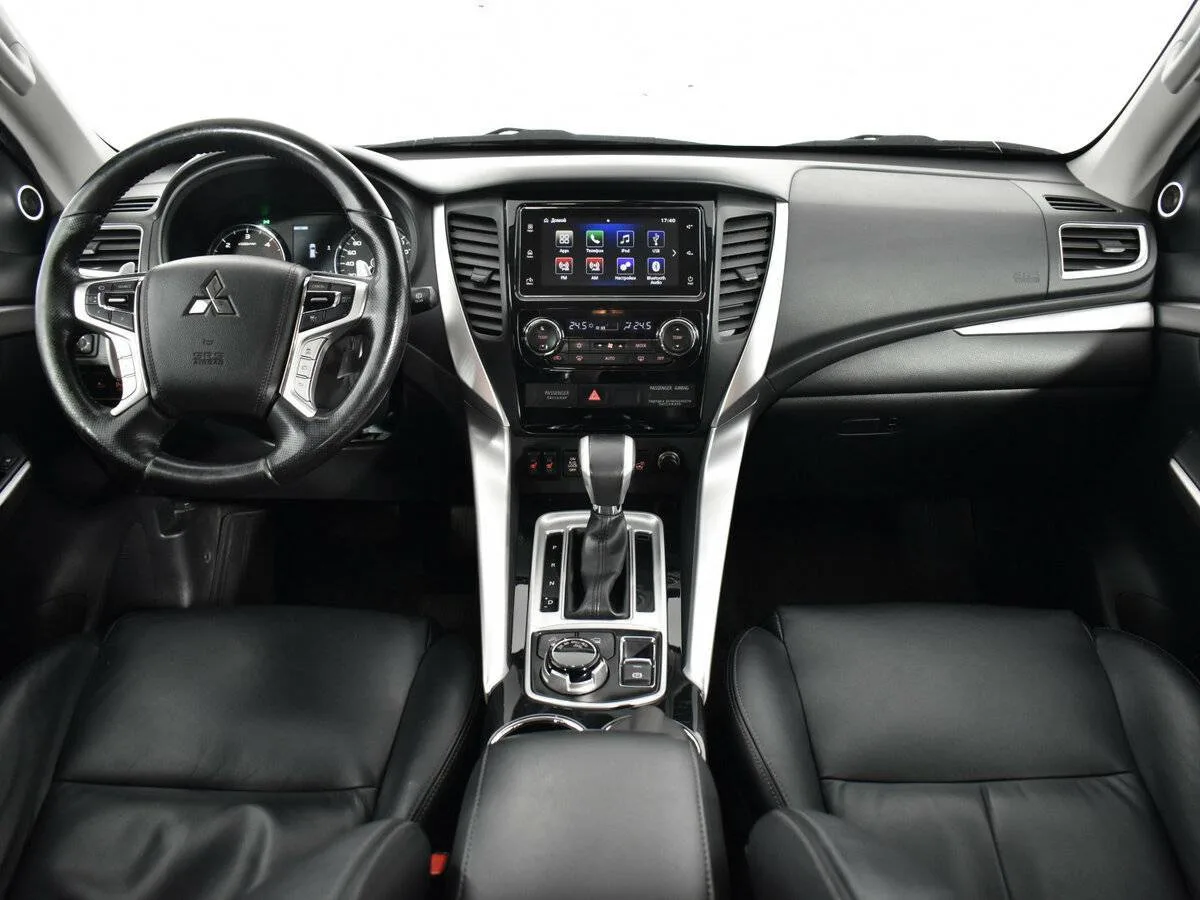 Mitsubishi Pajero Sport