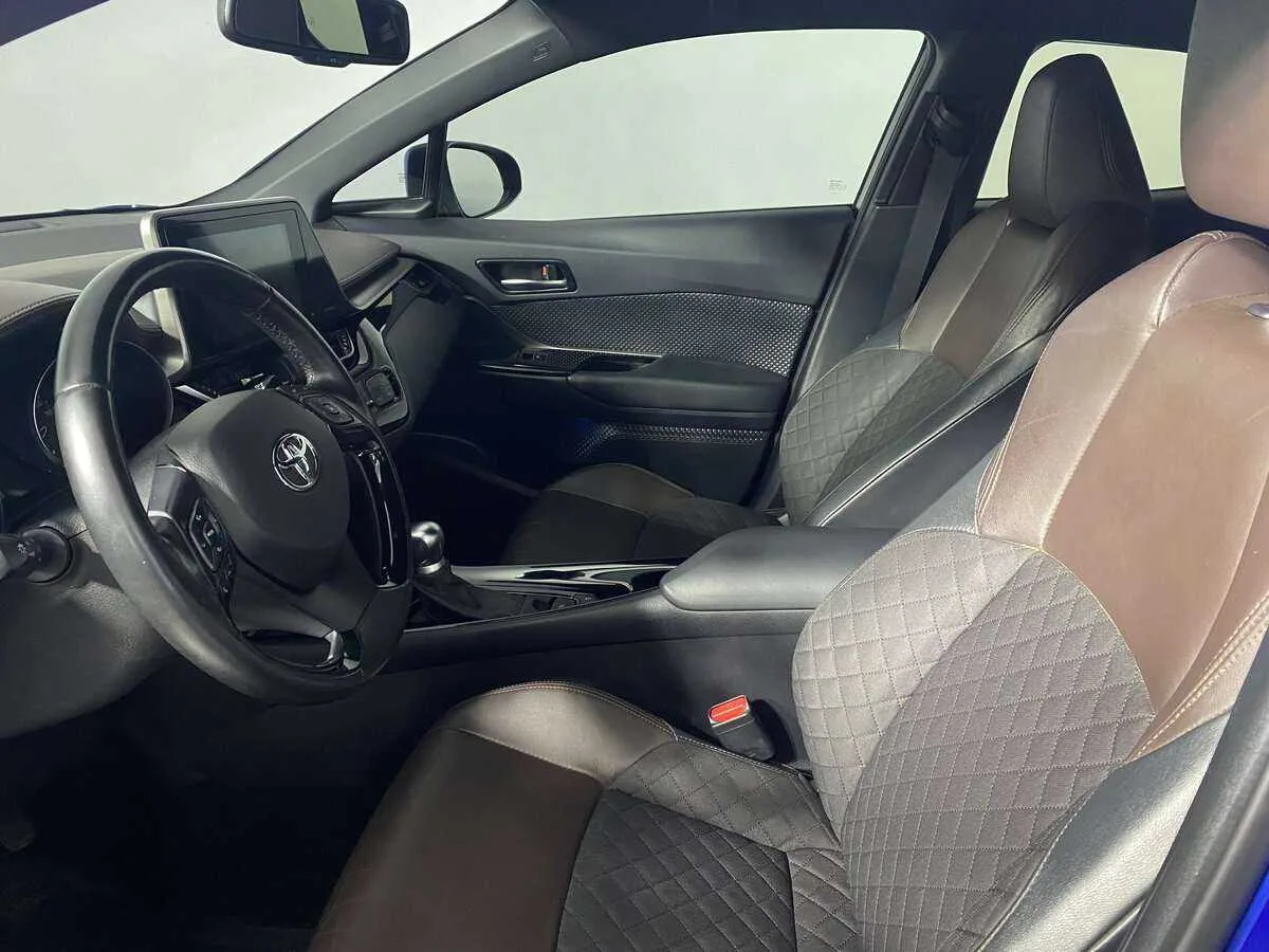 Toyota C Hr