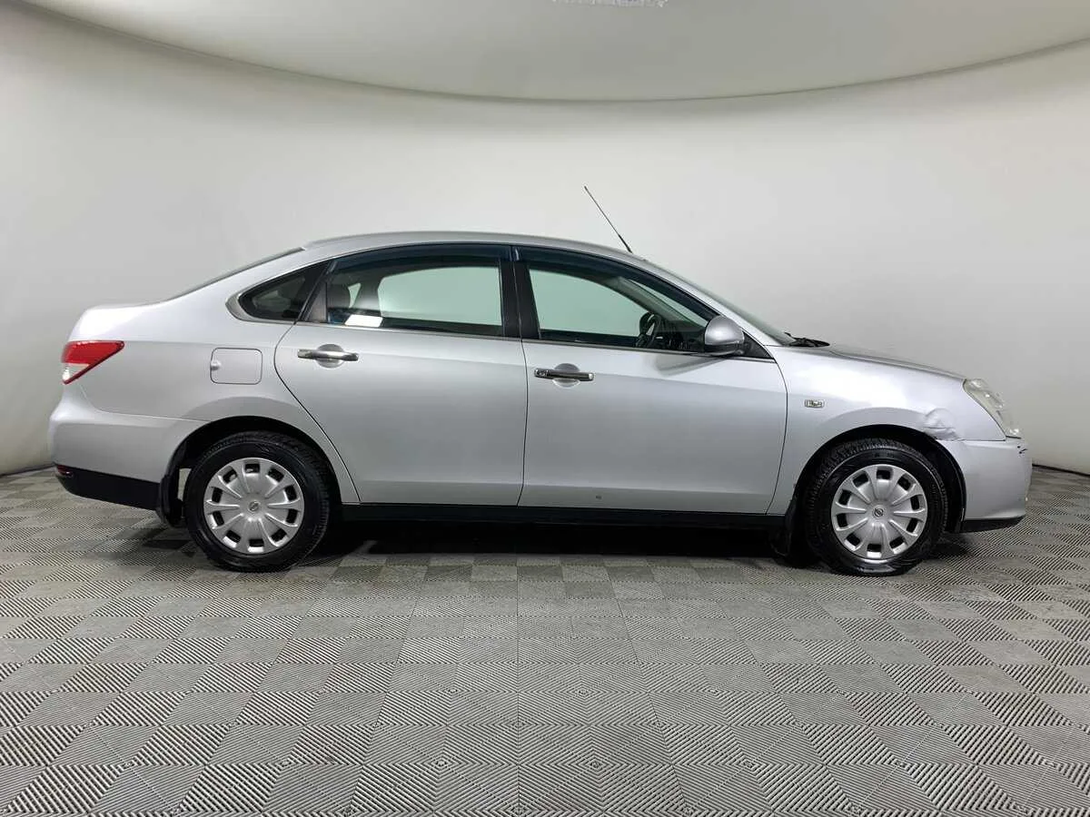 Nissan Almera