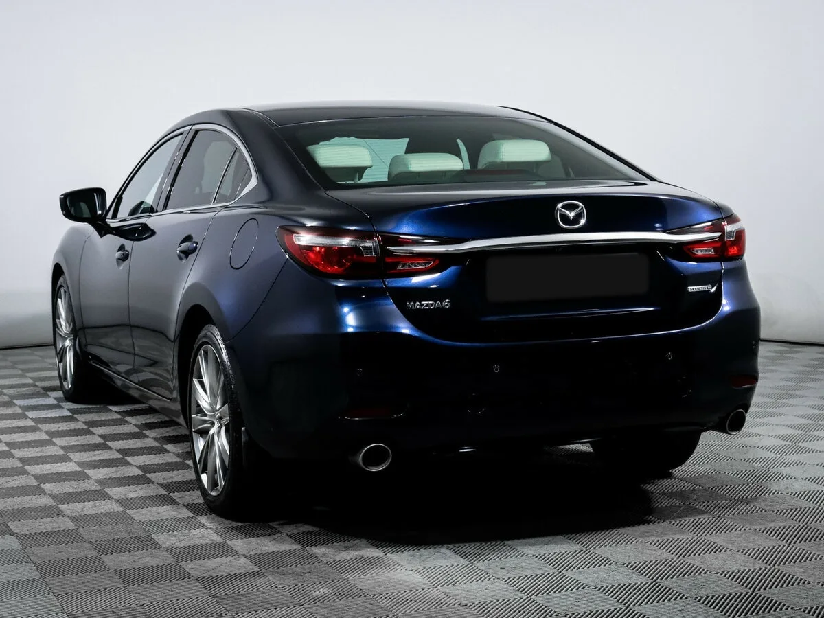 Mazda 6
