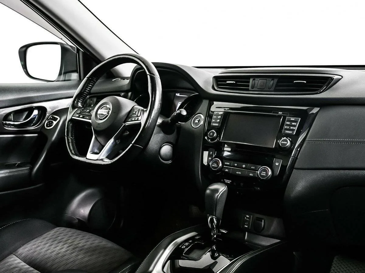 Nissan X Trail
