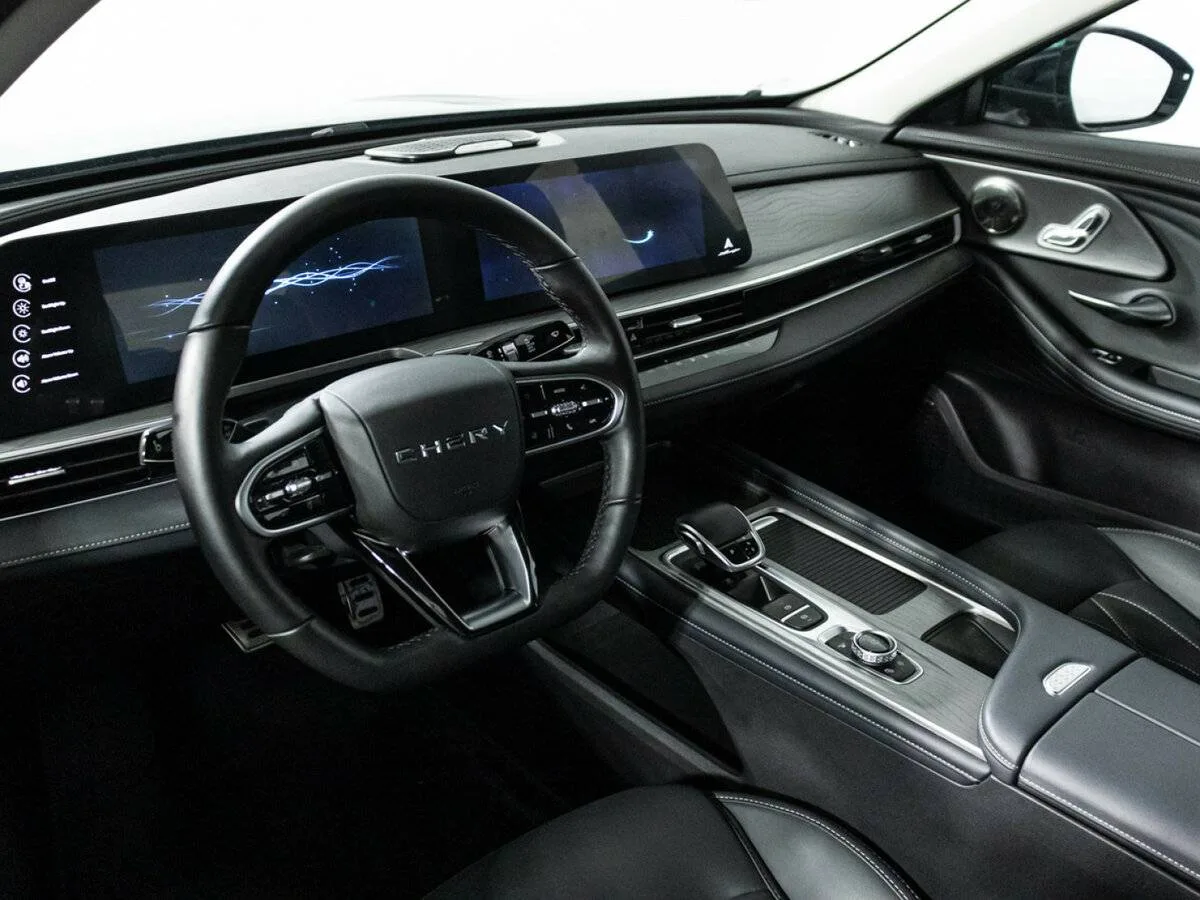 Chery Arrizo 8