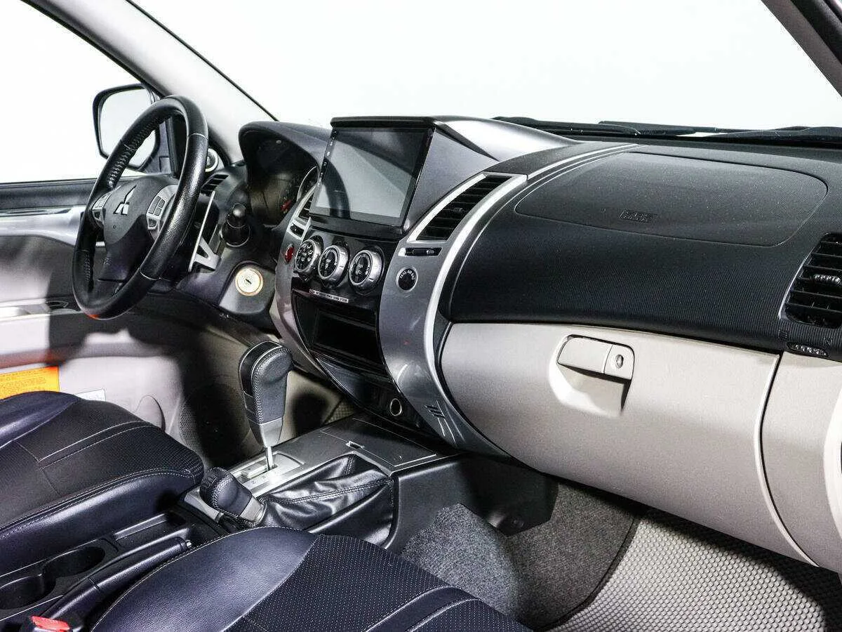 Mitsubishi Pajero Sport