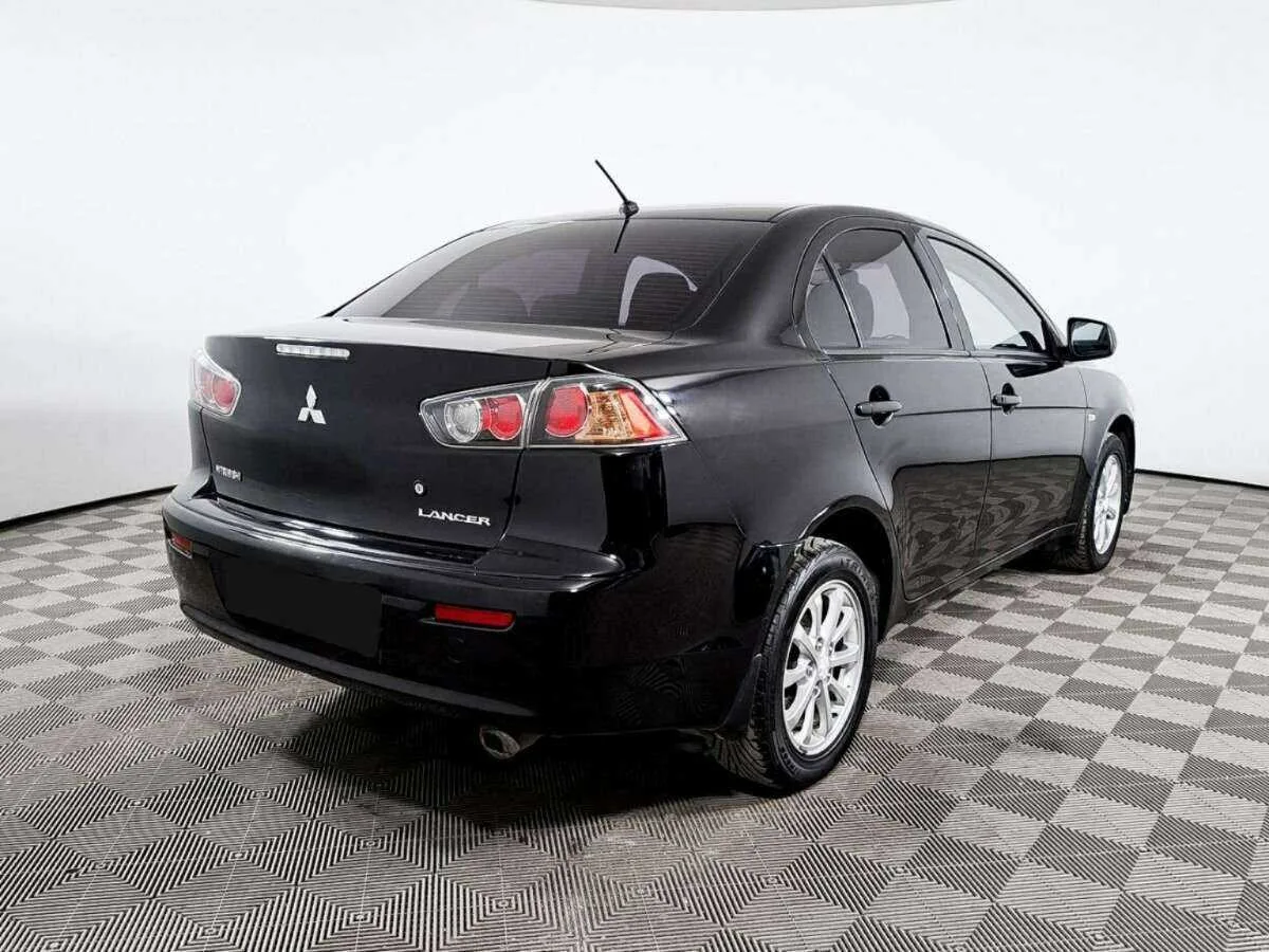 Mitsubishi Lancer