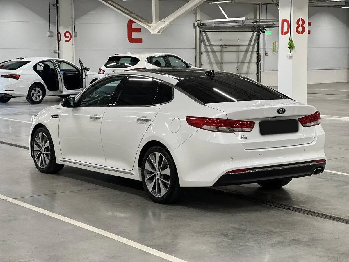 Kia K5