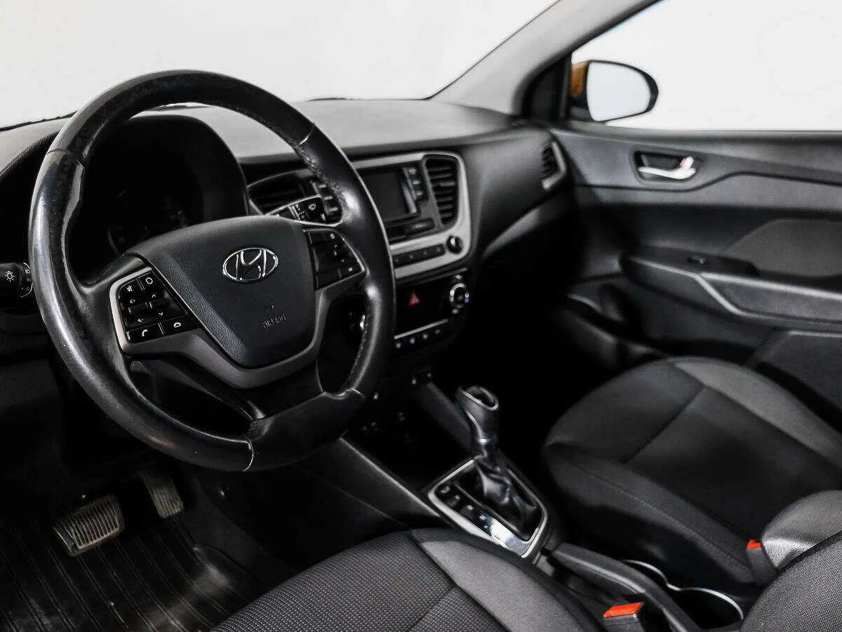 Hyundai Solaris