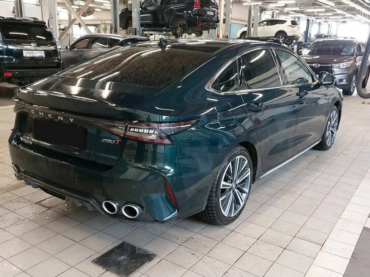 Chery Arrizo 8