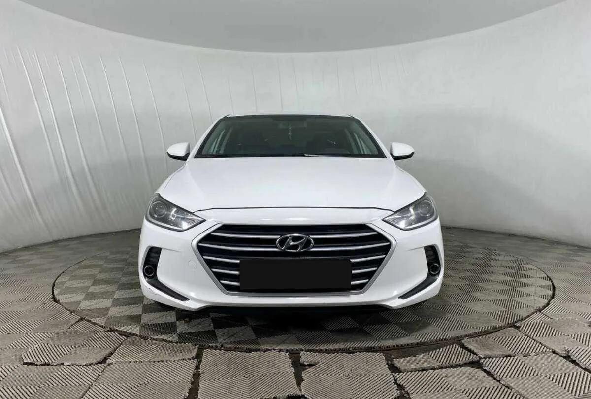 Hyundai Elantra