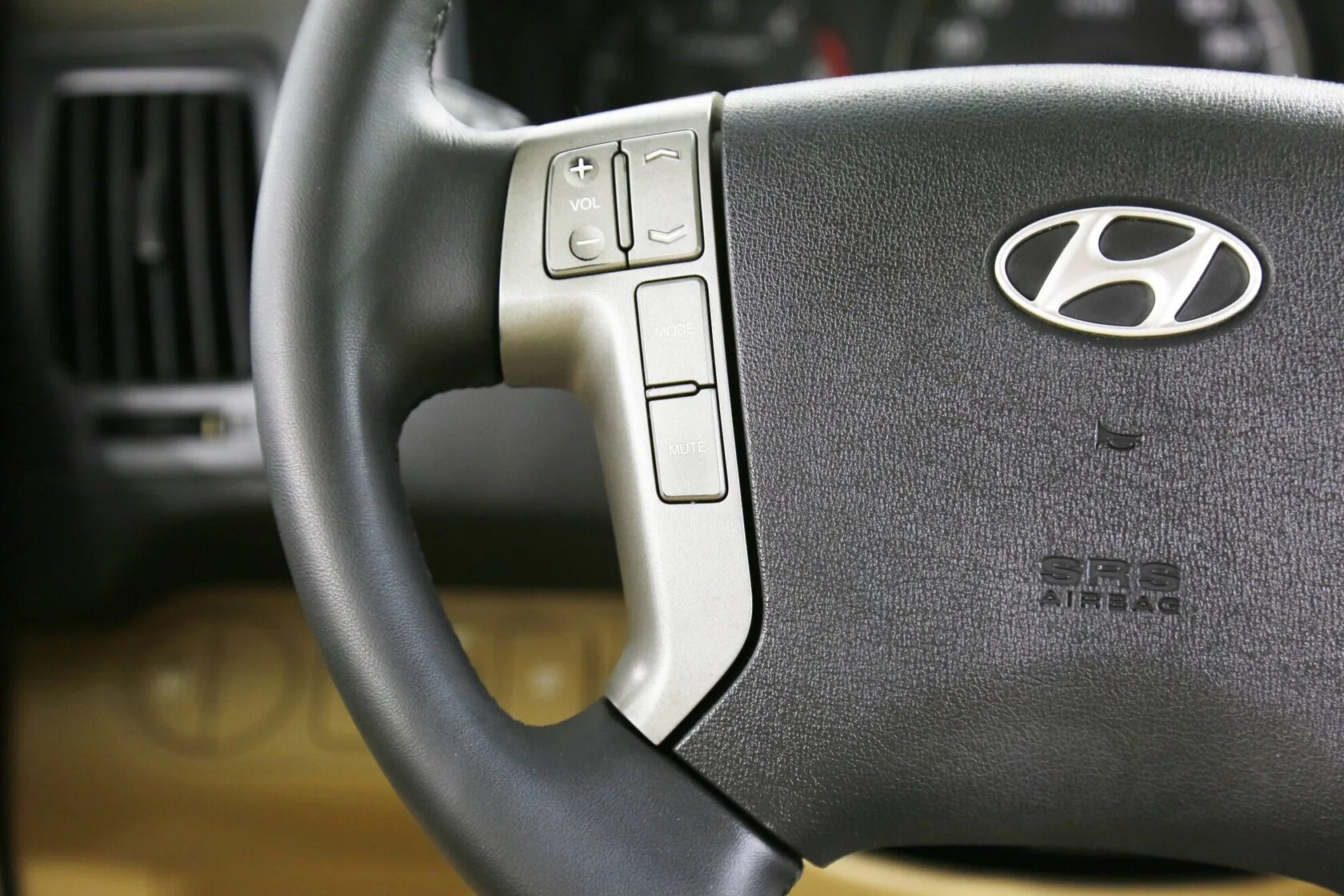 Hyundai H-1