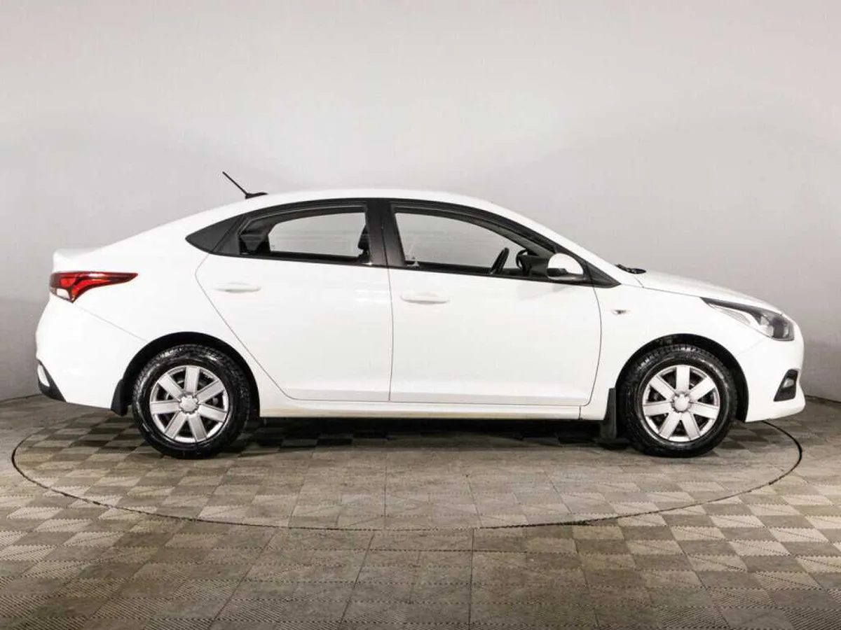 Hyundai Solaris