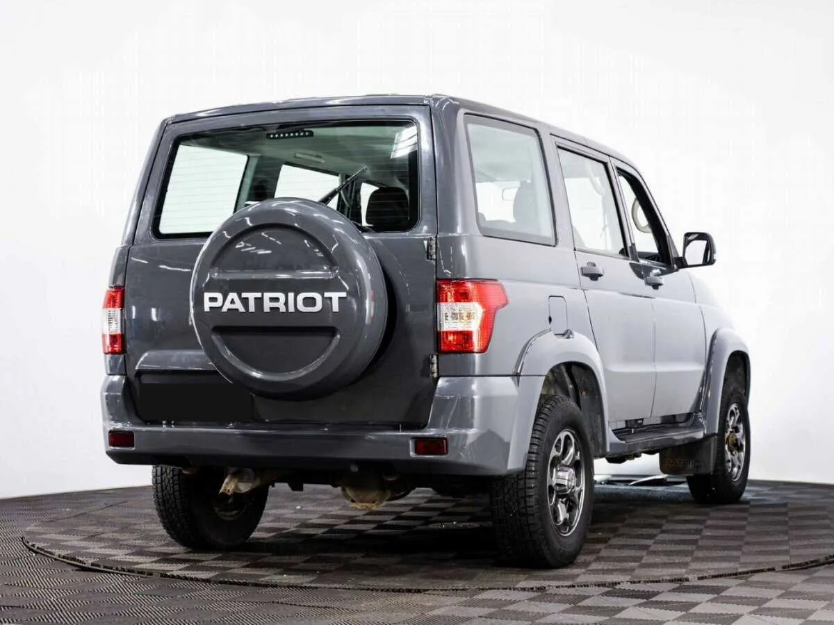УАЗ Patriot