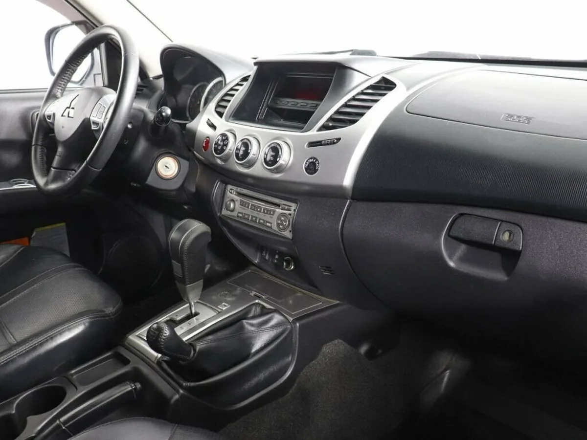 Mitsubishi L200