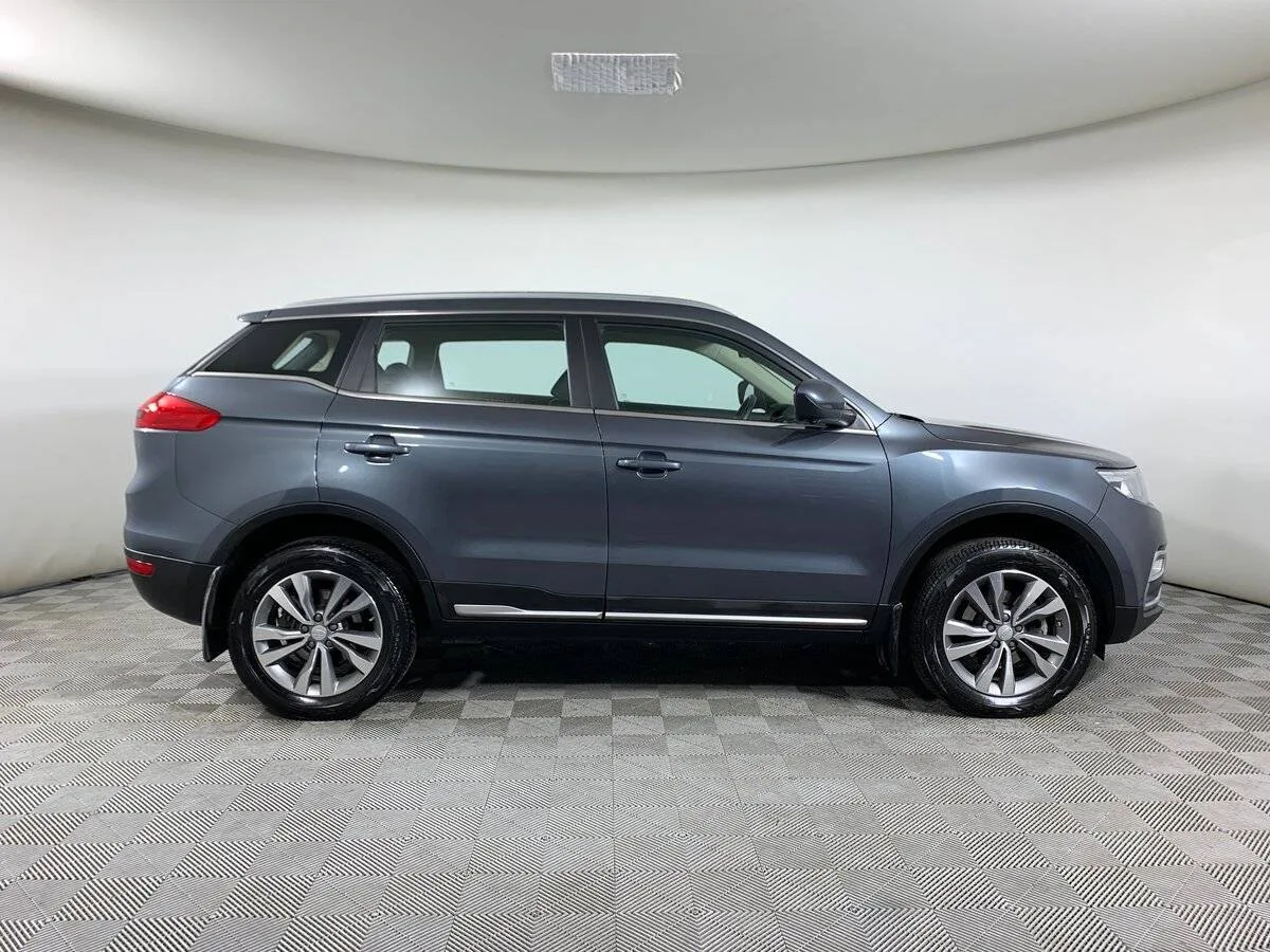 Geely Atlas