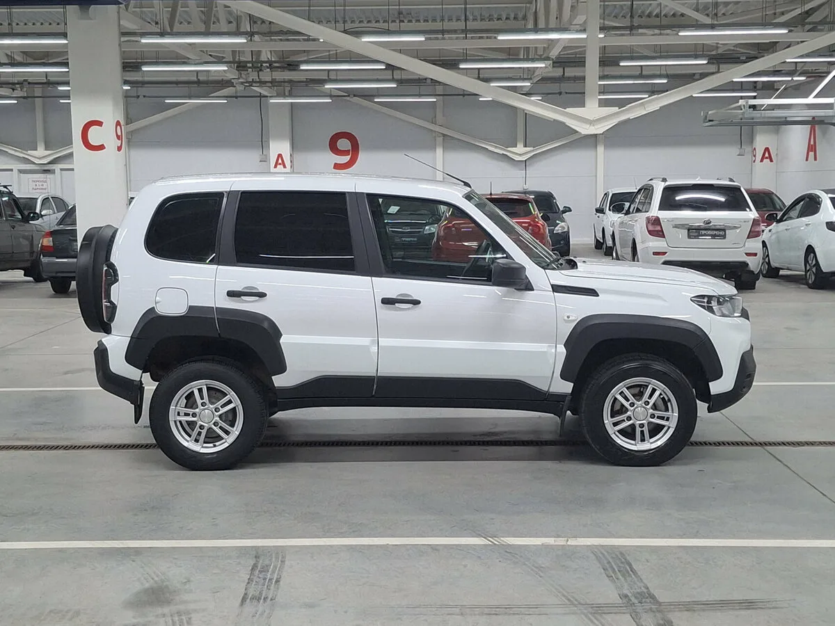 LADA (ВАЗ) Niva Travel