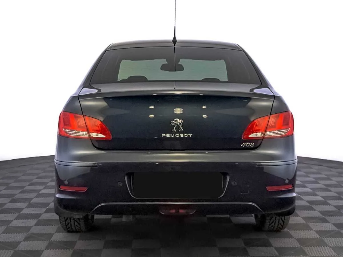 Peugeot 408