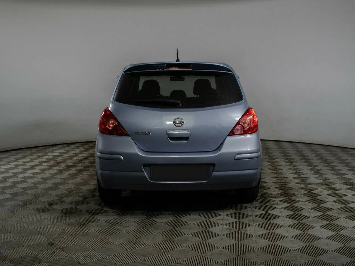 Nissan Tiida
