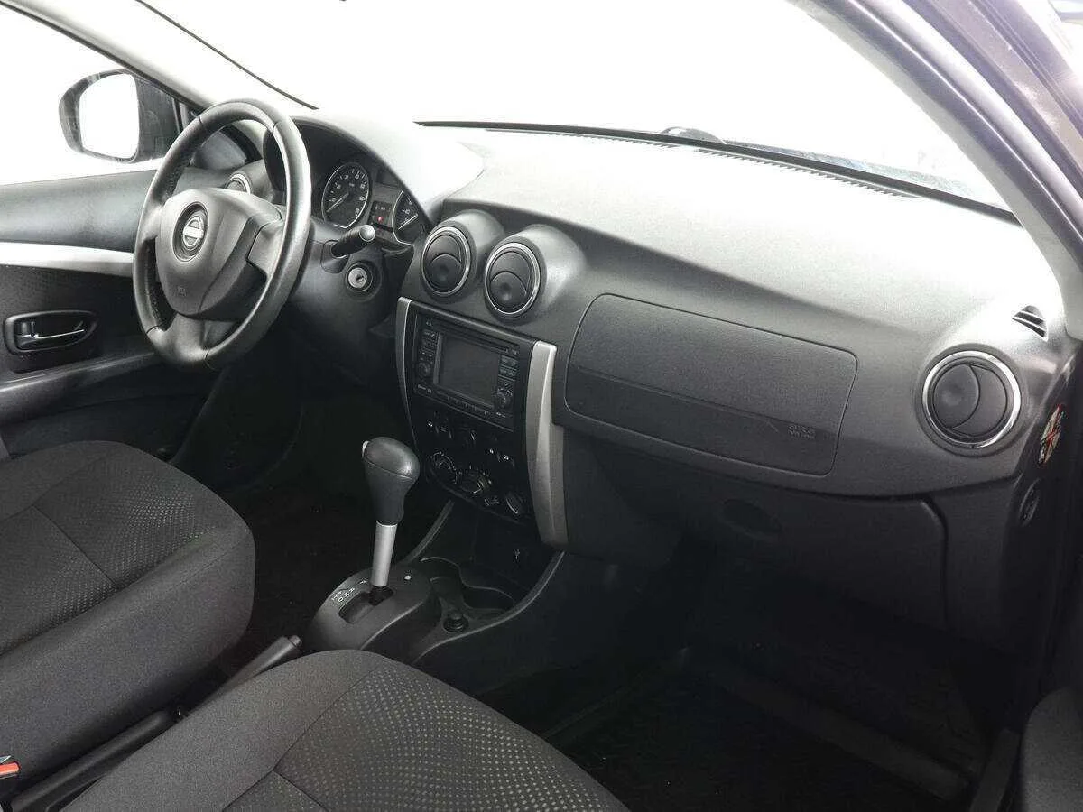 Nissan Almera