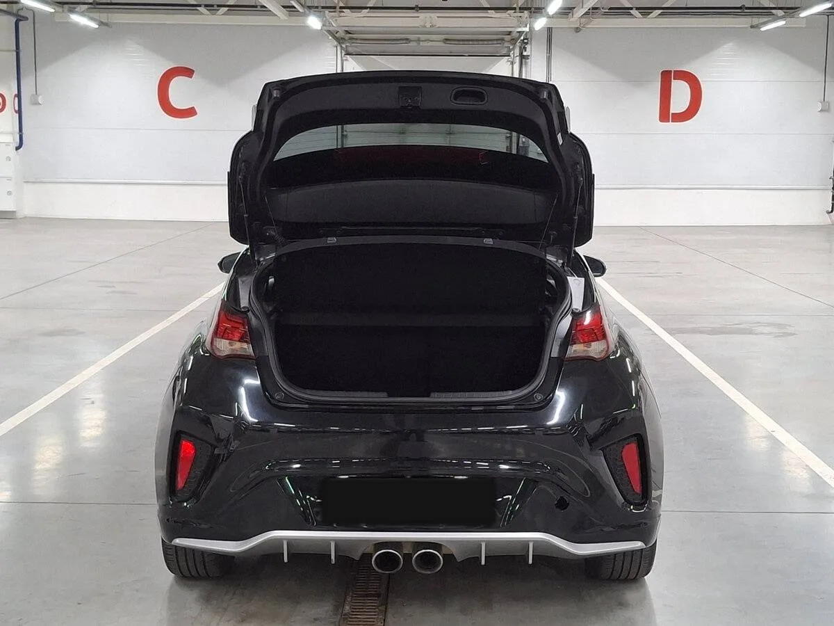 Hyundai Veloster