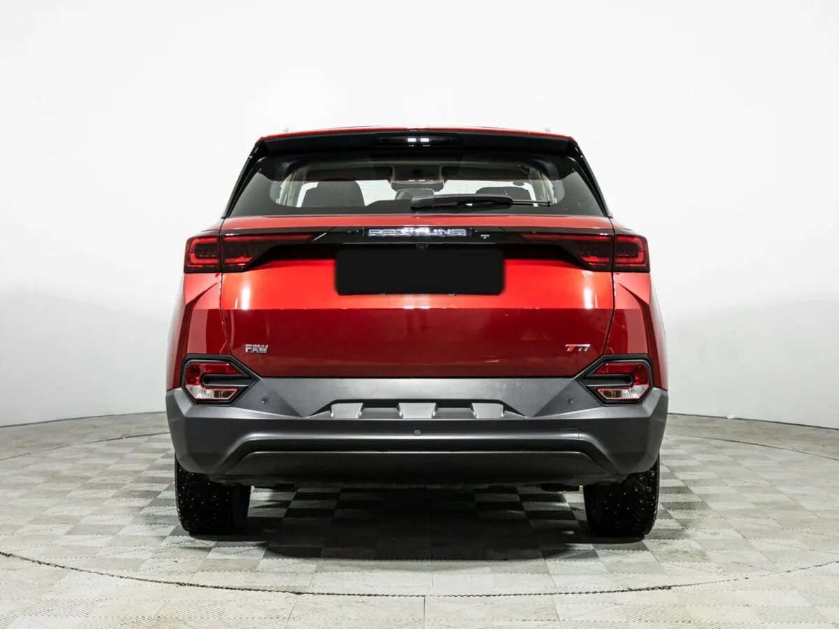 FAW Bestune T77