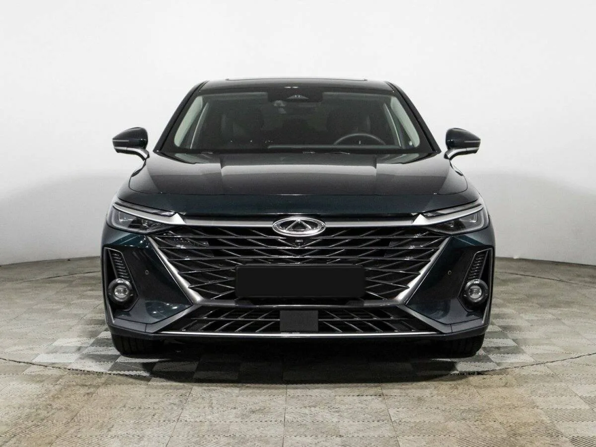 Chery Arrizo 8