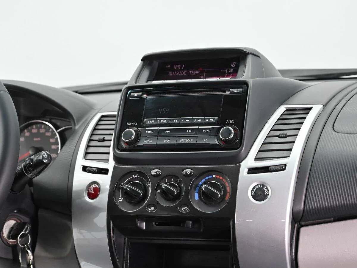 Mitsubishi Pajero Sport