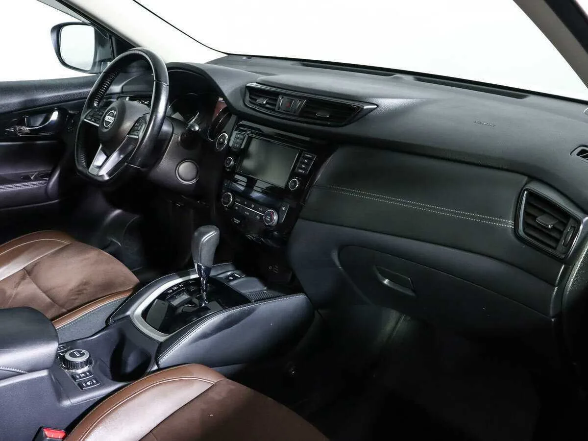 Nissan X Trail