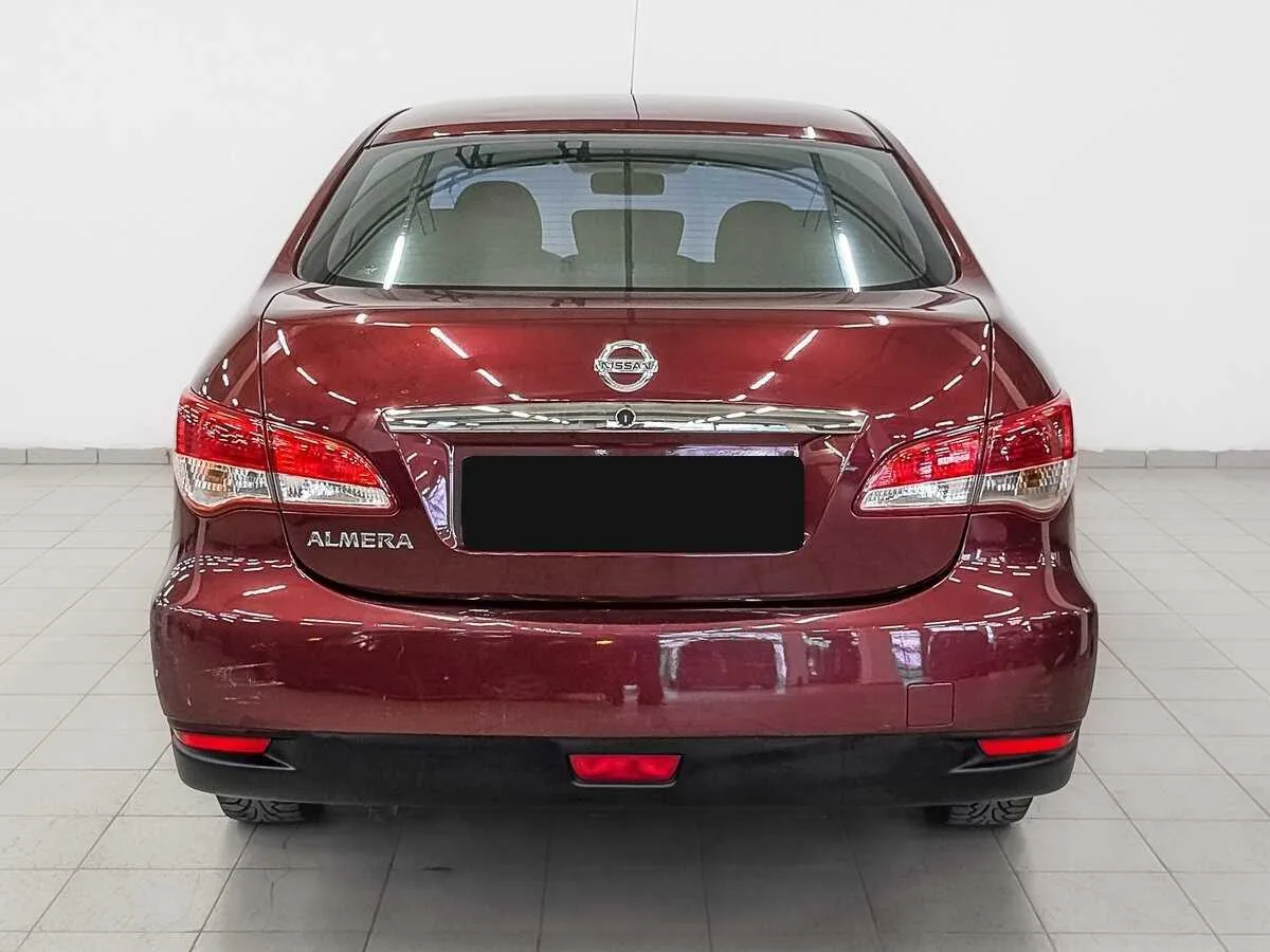 Nissan Almera