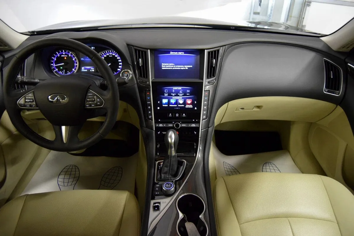 Infiniti Q50