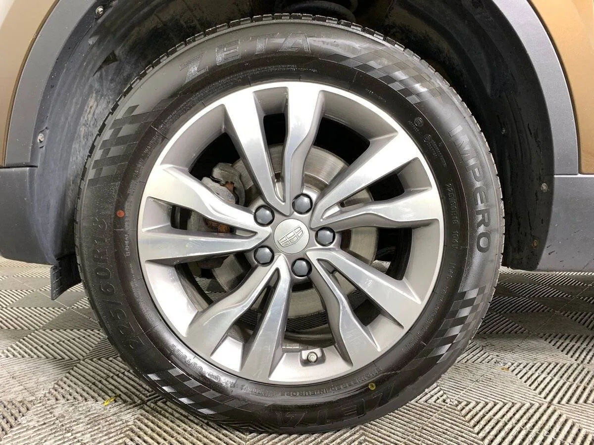 Geely Atlas