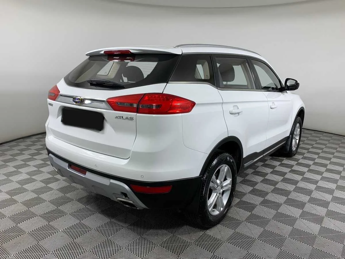 Geely Atlas