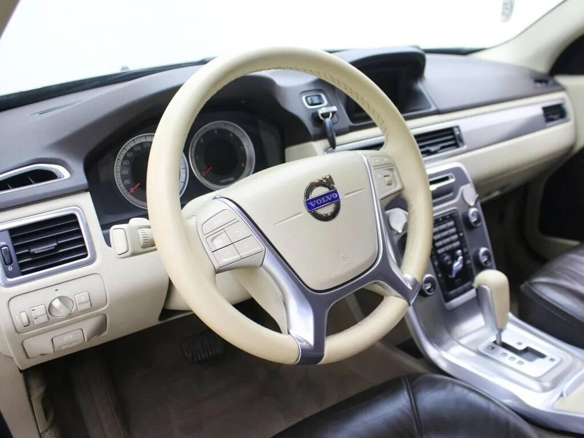 Volvo XC70