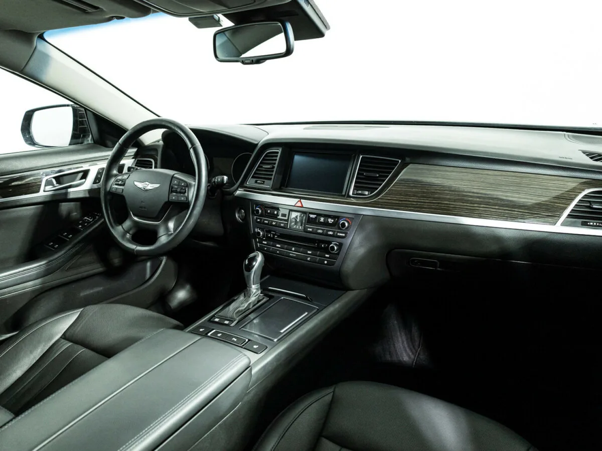 Hyundai Genesis