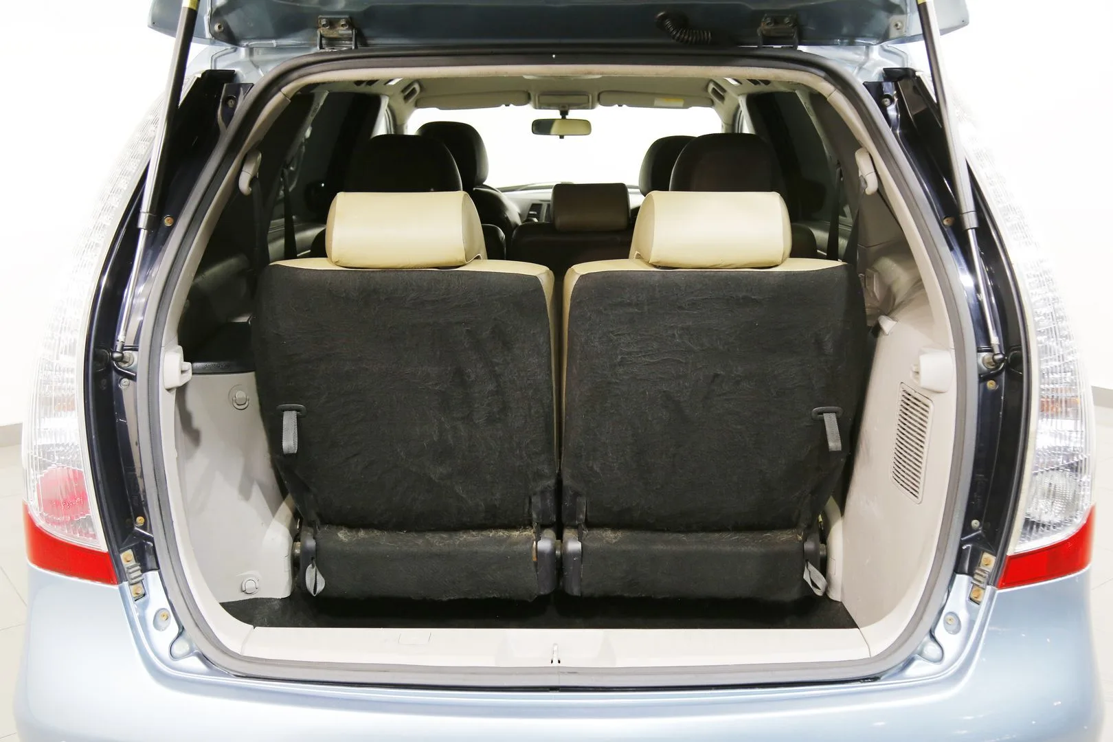 Mitsubishi Grandis