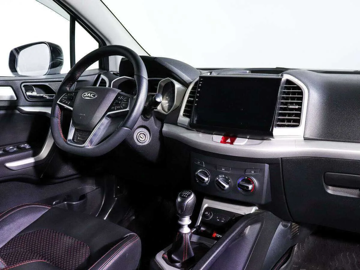 JAC S3