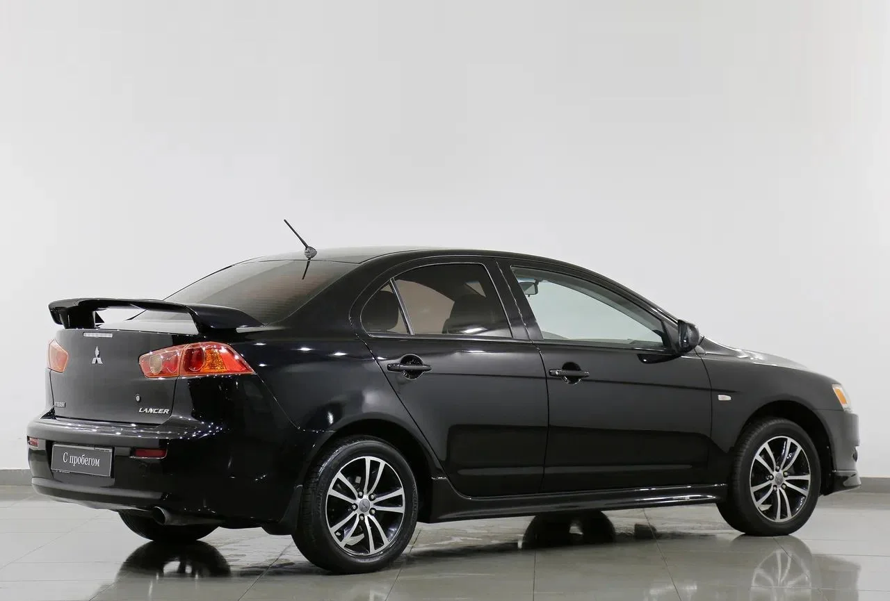 Mitsubishi Lancer
