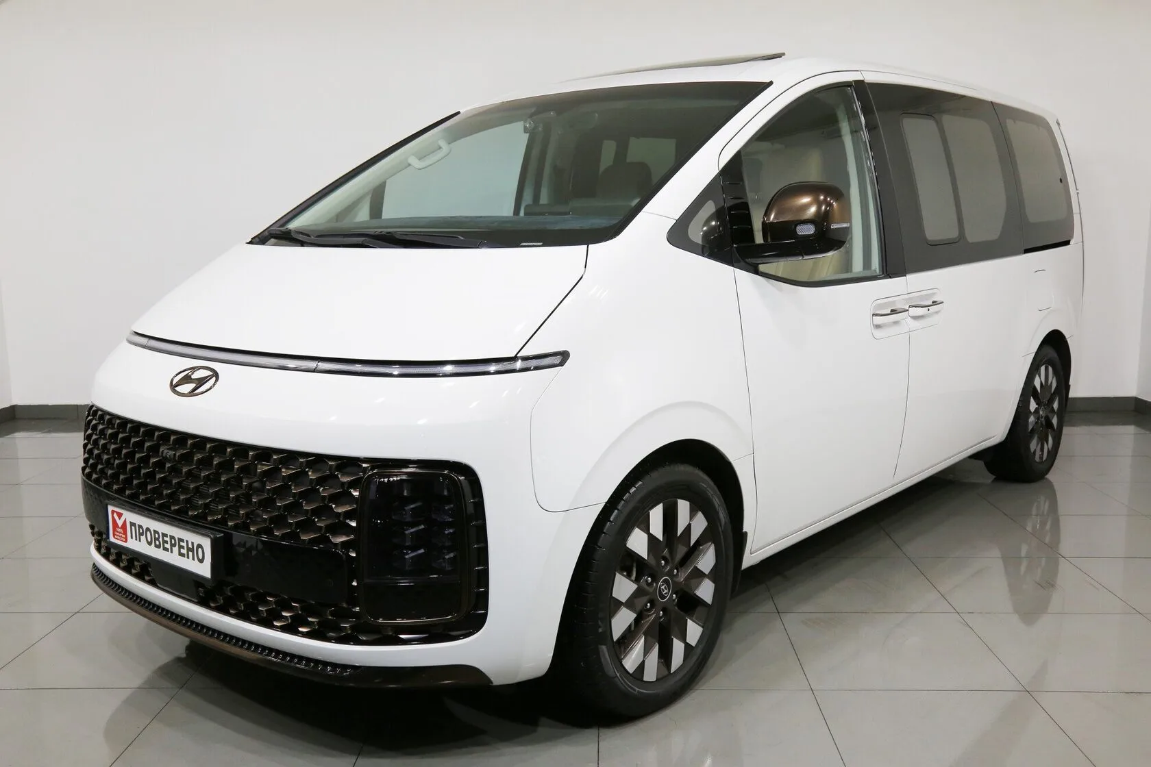 Hyundai Staria