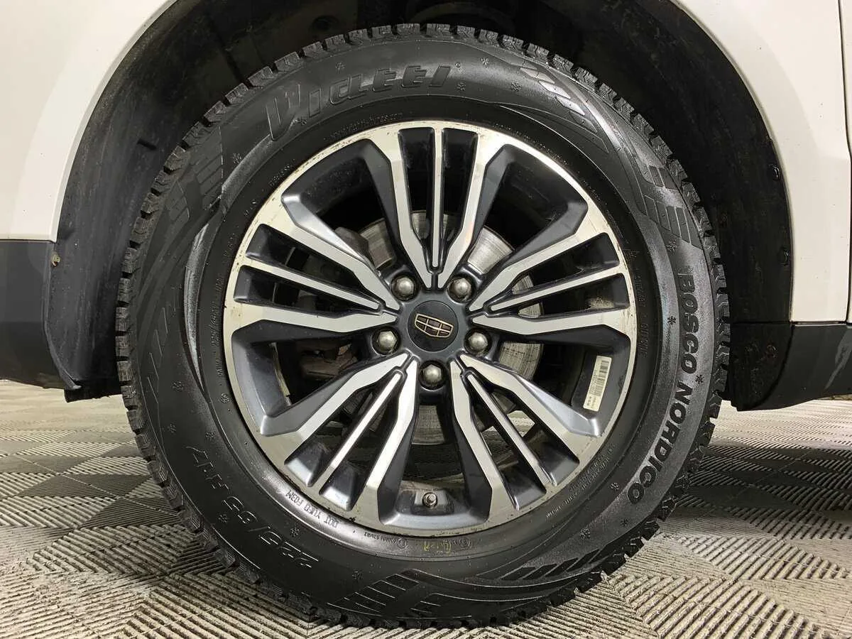 Geely Emgrand X7
