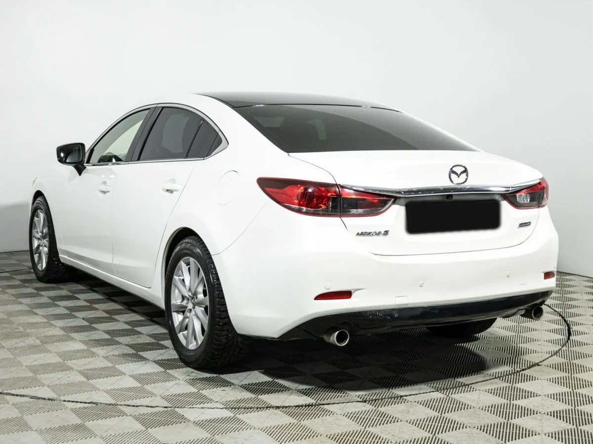Mazda 6
