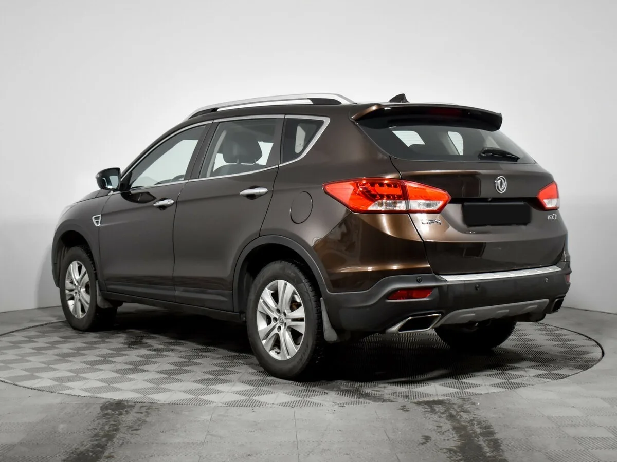 Dongfeng AX7