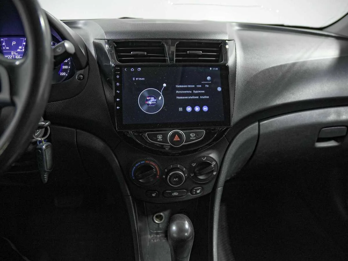 Hyundai Solaris