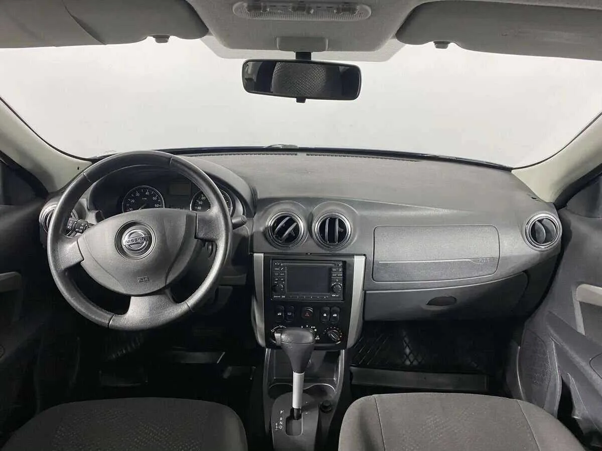 Nissan Almera