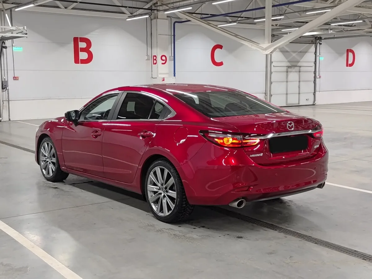 Mazda 6