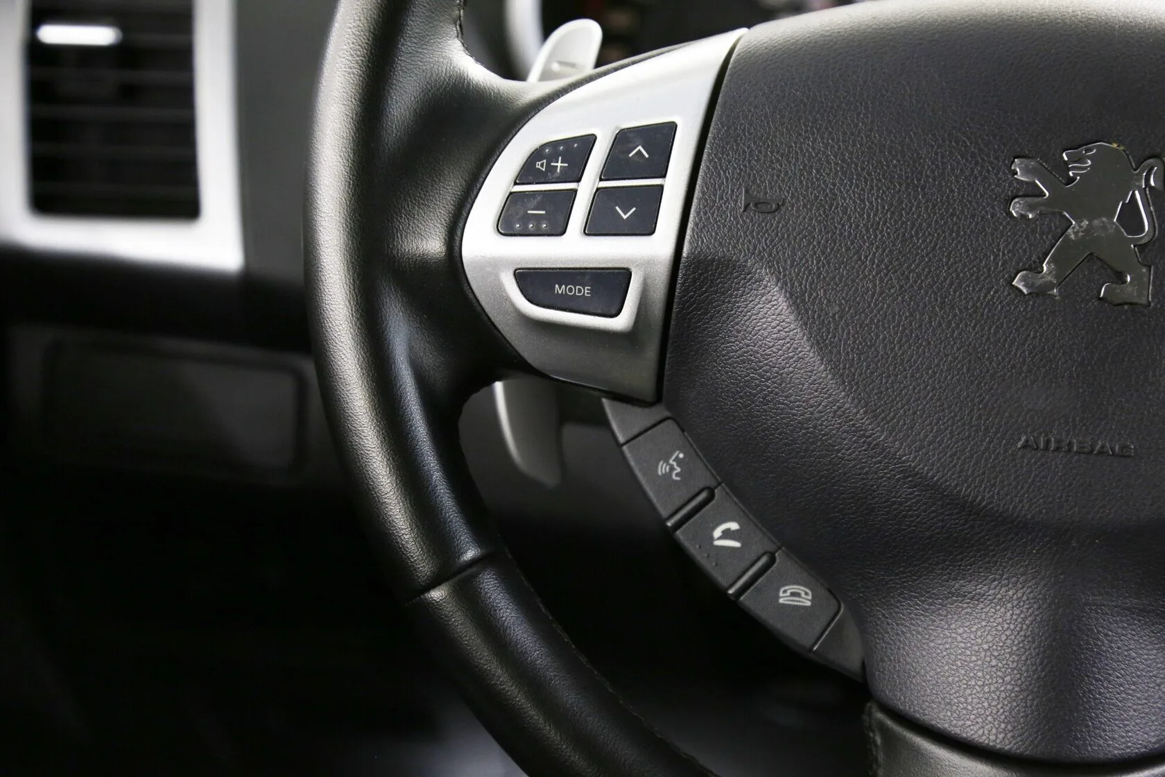 Peugeot 4007