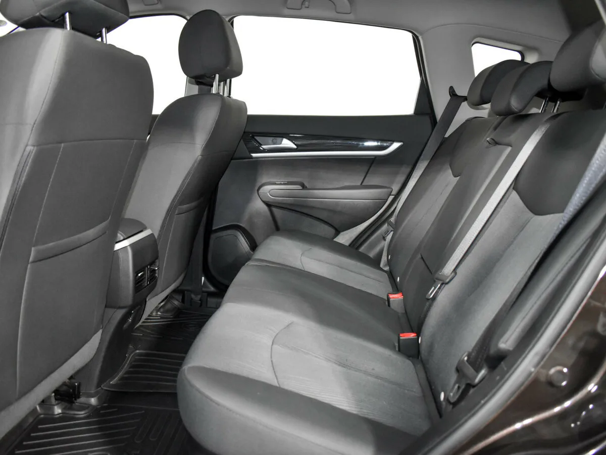 Dongfeng AX7