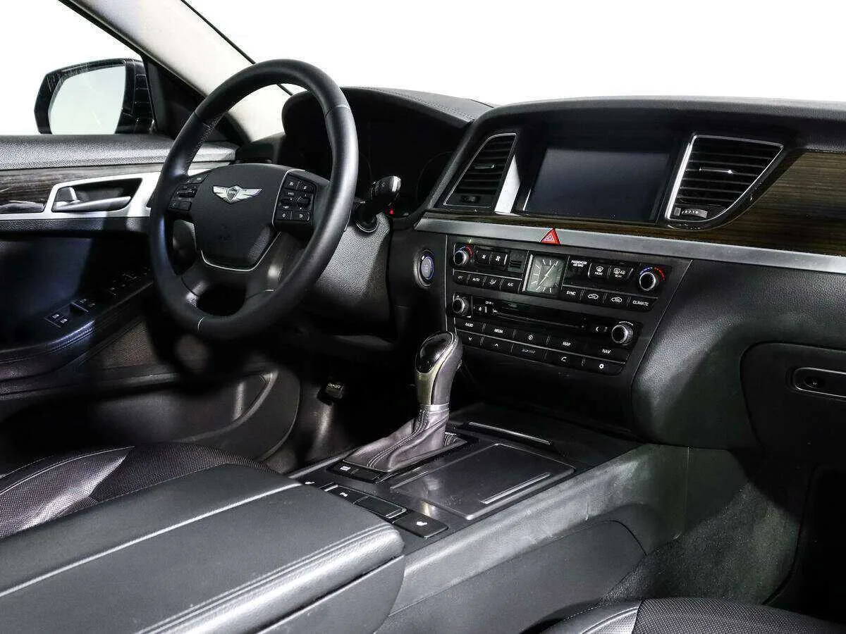 Hyundai Genesis