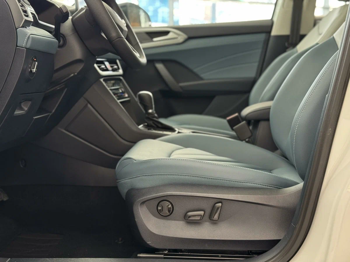 Volkswagen Tharu