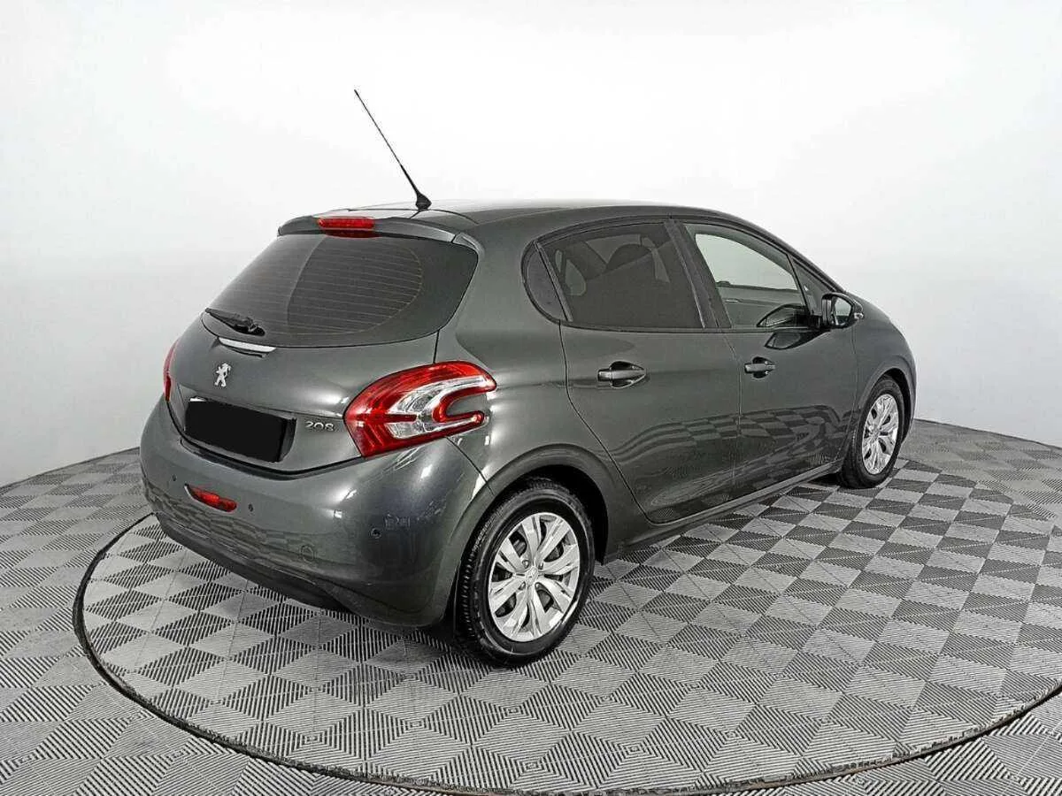 Peugeot 208