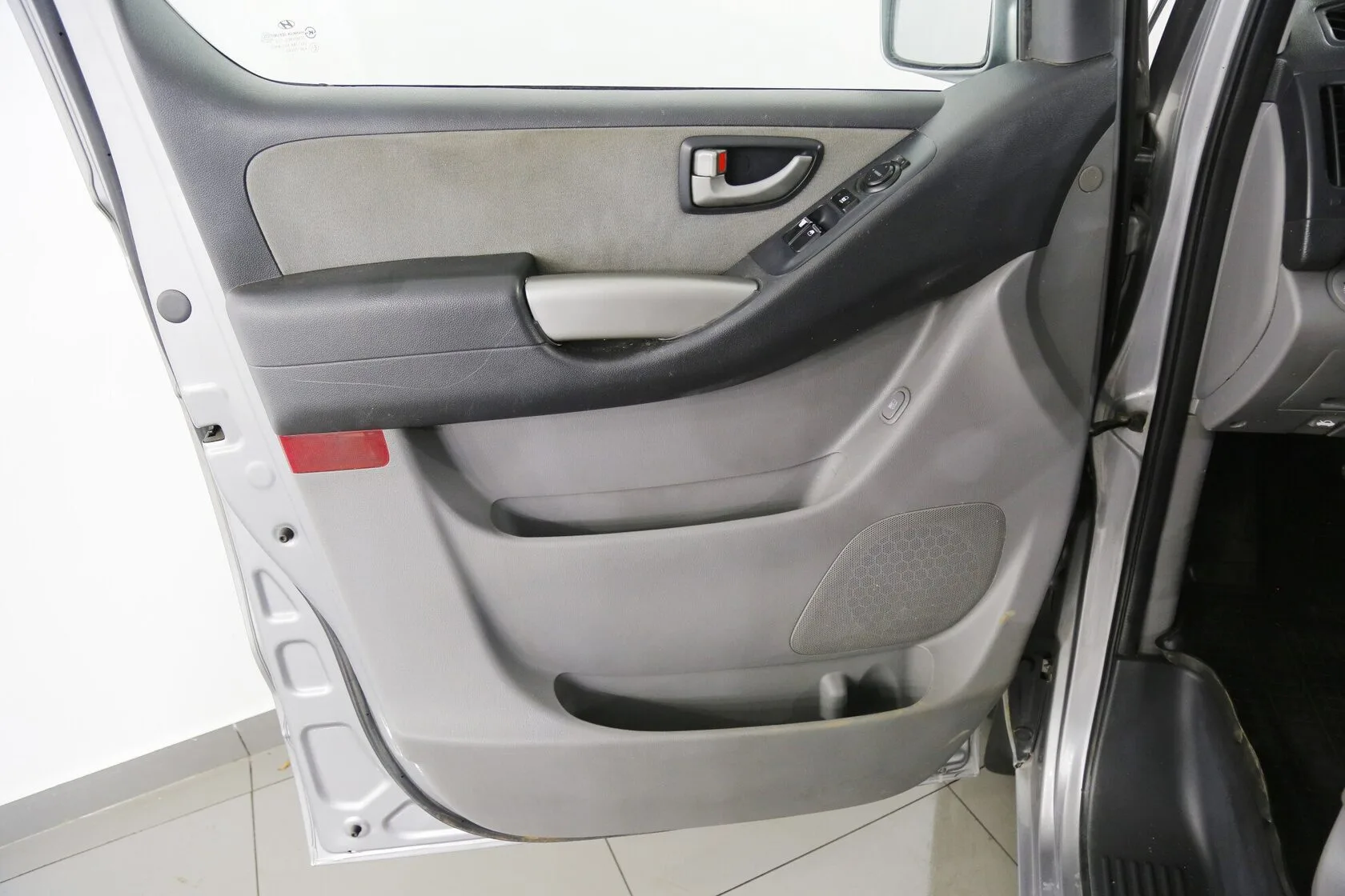 Hyundai H-1
