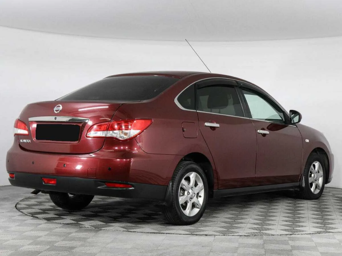 Nissan Almera